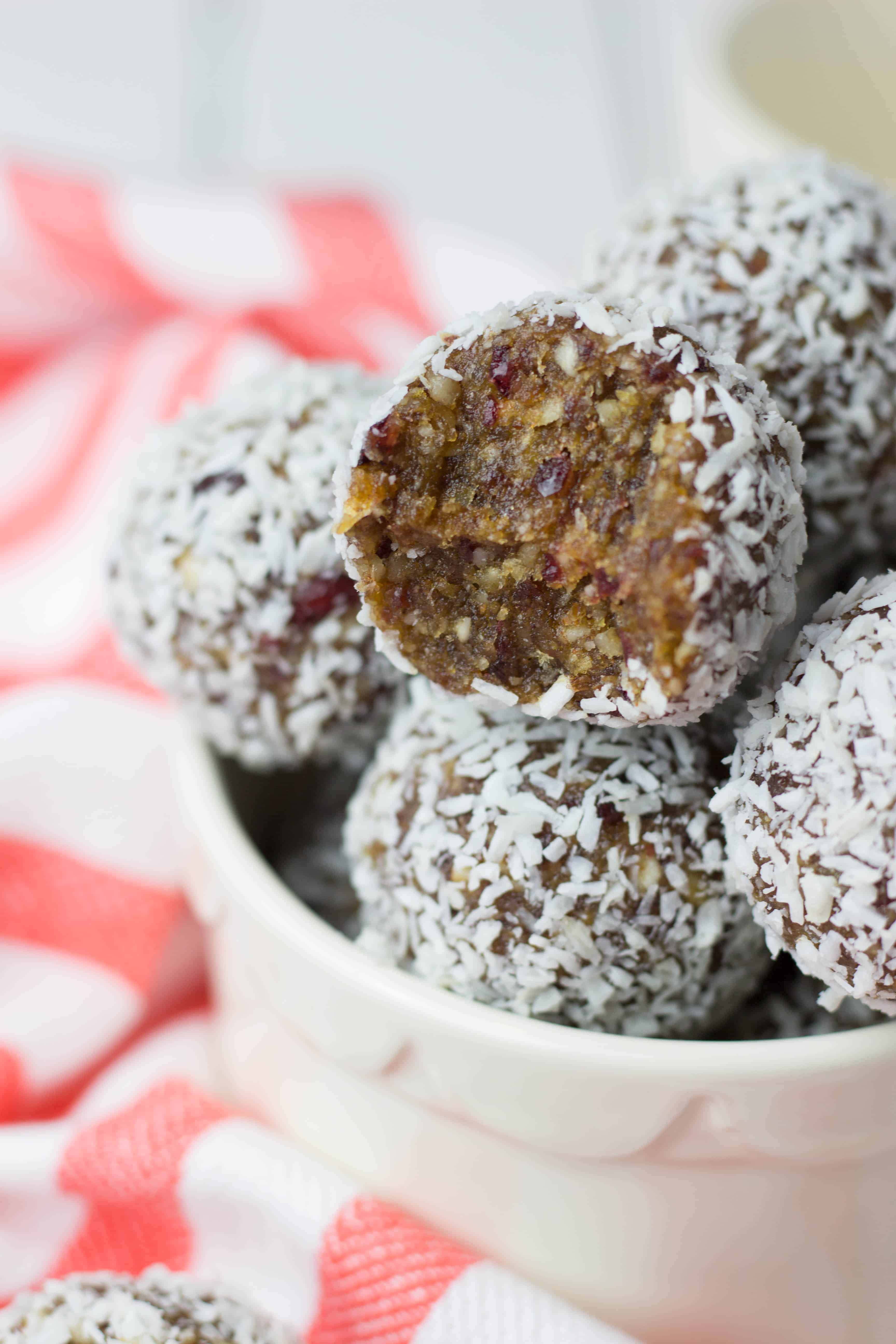 No Bake Energy Bites with Dates and Nuts