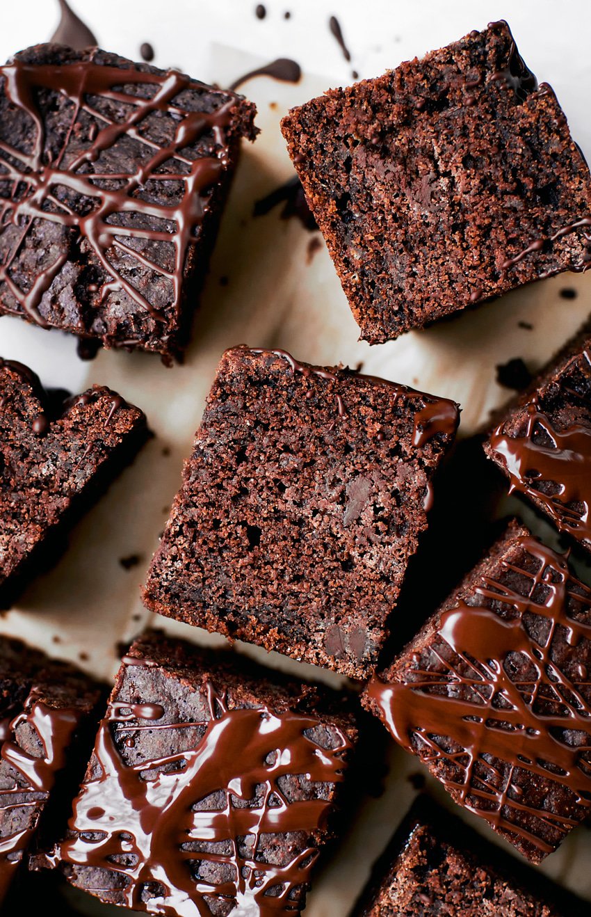 vegan chocolate snack cake