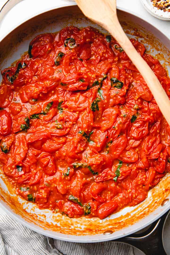 15 Minute Cherry Tomato Pasta Sauce - Veronika's Kitchen